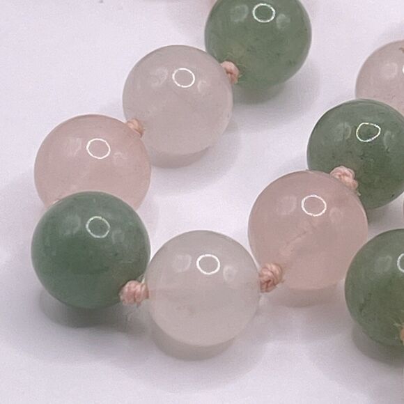 Vintage Rose Quartz Jade Hand Knotted Stone Beaded Necklace 32" Long Pink Green - Picture 7 of 8